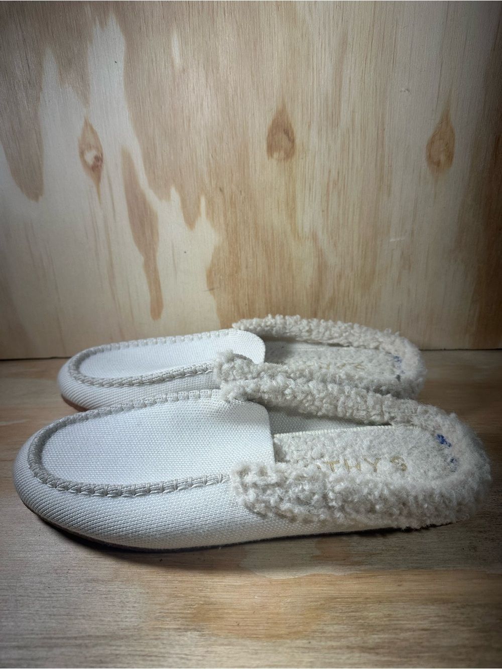 Rothy's Cream Slippers Women’s Size 8